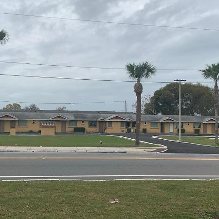 Prince Of Wales Motel 莱克威尔士 外观 照片