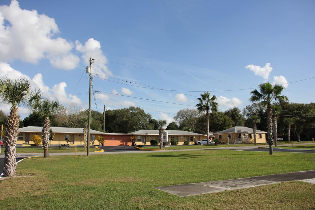 Prince Of Wales Motel 莱克威尔士 外观 照片