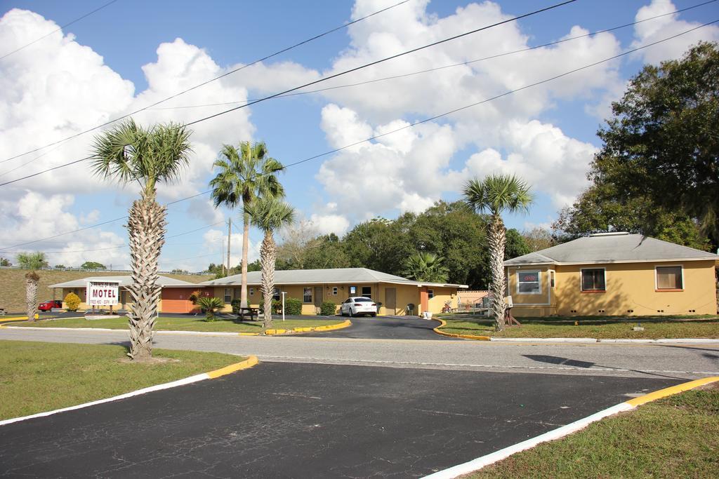 Prince Of Wales Motel 莱克威尔士 外观 照片