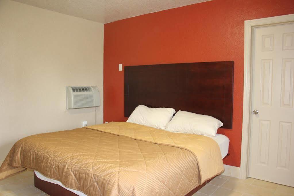 Prince Of Wales Motel 莱克威尔士 外观 照片